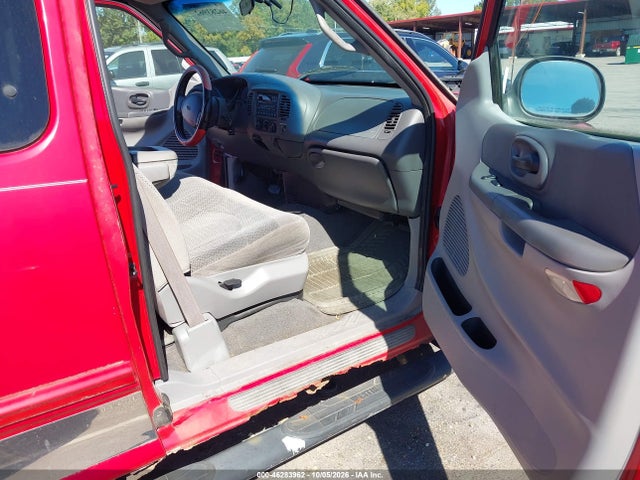 2001 Ford F-150 Lariat/xl/xlt მანქანა იყიდება აუქციონზე, vin: 1FTRX17W61NA04464, აუქციონის ნომერი: 46283962