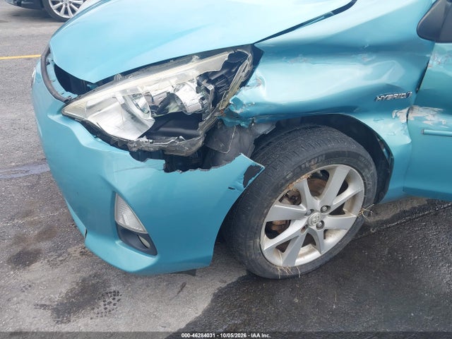 46284031 :رقم المزاد ، JTDKDTB37E1063734 vin ، 2014 Toyota Prius C Four مزاد بيع