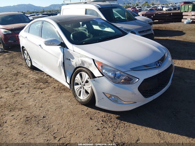 2015 Hyundai Sonata Hybrid Limited მანქანა იყიდება აუქციონზე, vin: KMHEC4A47FA136128, აუქციონის ნომერი: 46284045