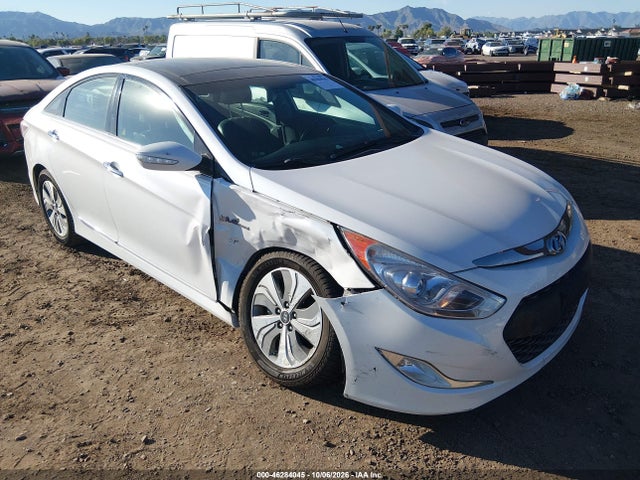 2015 Hyundai Sonata Hybrid Limited მანქანა იყიდება აუქციონზე, vin: KMHEC4A47FA136128, აუქციონის ნომერი: 46284045