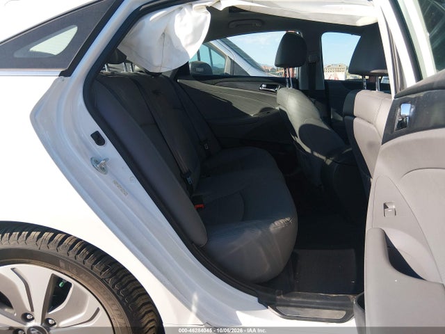 2015 Hyundai Sonata Hybrid Limited მანქანა იყიდება აუქციონზე, vin: KMHEC4A47FA136128, აუქციონის ნომერი: 46284045