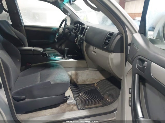 Продажа на аукционе авто 2004 Toyota 4runner Sr5 Sport V6, vin: JTEBU14R048028184, номер лота: 46284107