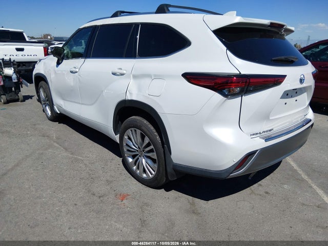 2023 Toyota Highlander Hybrid Platinum მანქანა იყიდება აუქციონზე, vin: 5TDFARAH9PS022831, აუქციონის ნომერი: 46284117