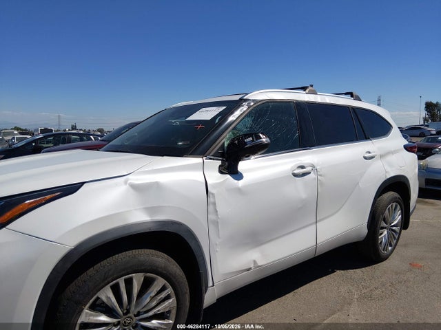 2023 Toyota Highlander Hybrid Platinum მანქანა იყიდება აუქციონზე, vin: 5TDFARAH9PS022831, აუქციონის ნომერი: 46284117