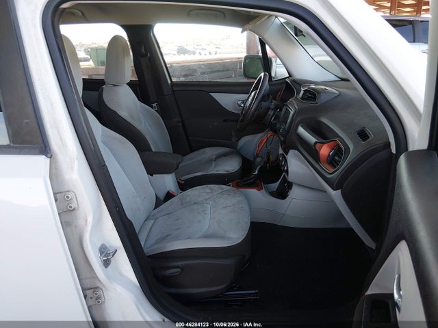 2015 Jeep Renegade Latitude მანქანა იყიდება აუქციონზე, vin: ZACCJABT0FPC01326, აუქციონის ნომერი: 46284123