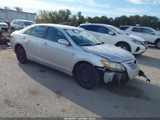 46284141 :رقم المزاد ، 4T1BE46K09U832742 vin ، 2009 Toyota Camry Le مزاد بيع