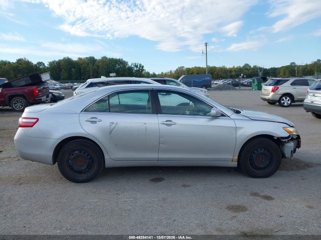 46284141 :رقم المزاد ، 4T1BE46K09U832742 vin ، 2009 Toyota Camry Le مزاد بيع