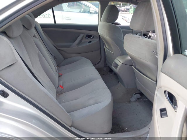 46284141 :رقم المزاد ، 4T1BE46K09U832742 vin ، 2009 Toyota Camry Le مزاد بيع