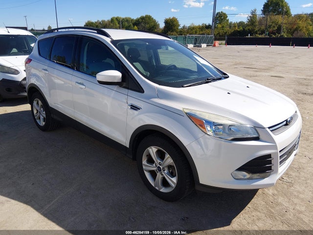 46284159 :رقم المزاد ، 1FMCU9GX1GUA75202 vin ، 2016 Ford Escape Se مزاد بيع