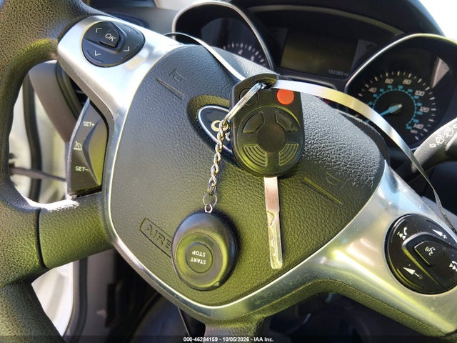46284159 :رقم المزاد ، 1FMCU9GX1GUA75202 vin ، 2016 Ford Escape Se مزاد بيع
