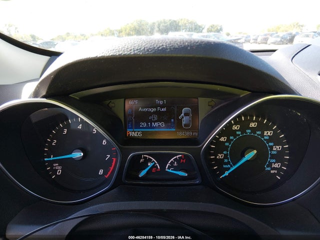 46284159 :رقم المزاد ، 1FMCU9GX1GUA75202 vin ، 2016 Ford Escape Se مزاد بيع