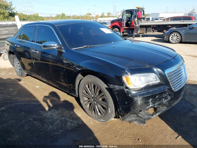 46284244 :رقم المزاد ، 2C3CCAKT4DH683327 vin ، 2013 Chrysler 300c Awd مزاد بيع
