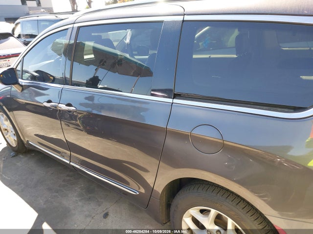 2020 Chrysler Pacifica Touring L მანქანა იყიდება აუქციონზე, vin: 2C4RC1BG2LR115790, აუქციონის ნომერი: 46284284