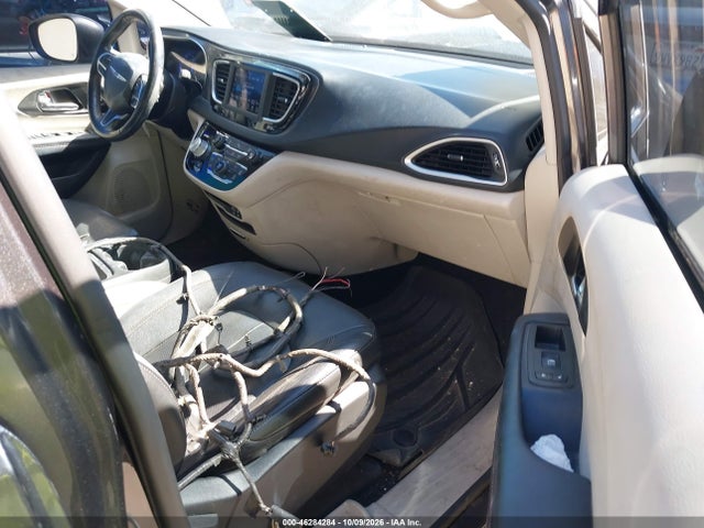 2020 Chrysler Pacifica Touring L მანქანა იყიდება აუქციონზე, vin: 2C4RC1BG2LR115790, აუქციონის ნომერი: 46284284