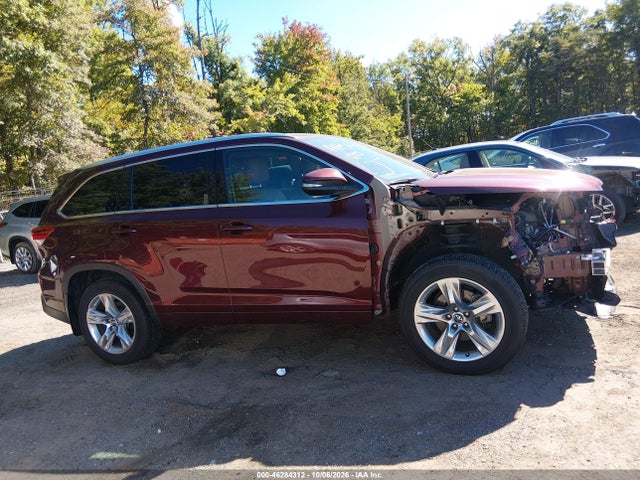 Продажа на аукционе авто 2017 Toyota Highlander Limited, vin: 5TDDZRFH0HS391202, номер лота: 46284312