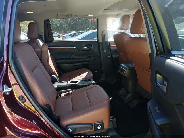 Продажа на аукционе авто 2017 Toyota Highlander Limited, vin: 5TDDZRFH0HS391202, номер лота: 46284312