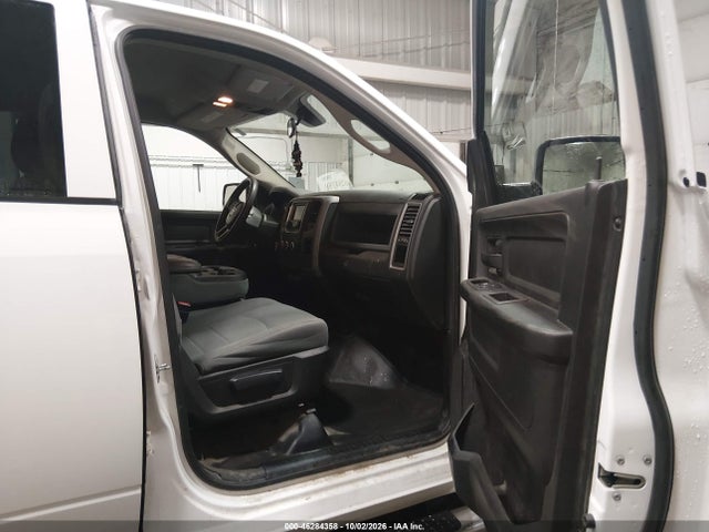 Продаж на аукціоні авто 2018 Ram 1500 Tradesman  4x4 5'7 Box, vin: 1C6RR7KG8JS293143, номер лоту: 46284358