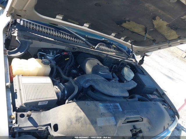 46284487 :رقم المزاد ، 1GNFK16Z44J142472 vin ، 2004 Chevrolet Suburban 1500 Lt مزاد بيع