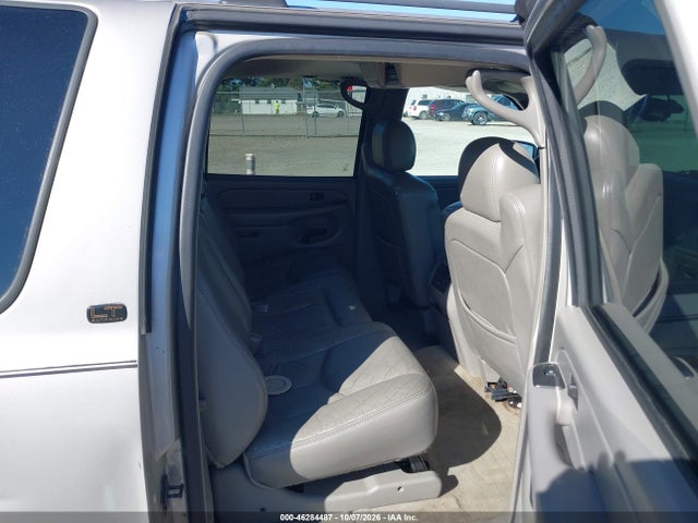 46284487 :رقم المزاد ، 1GNFK16Z44J142472 vin ، 2004 Chevrolet Suburban 1500 Lt مزاد بيع