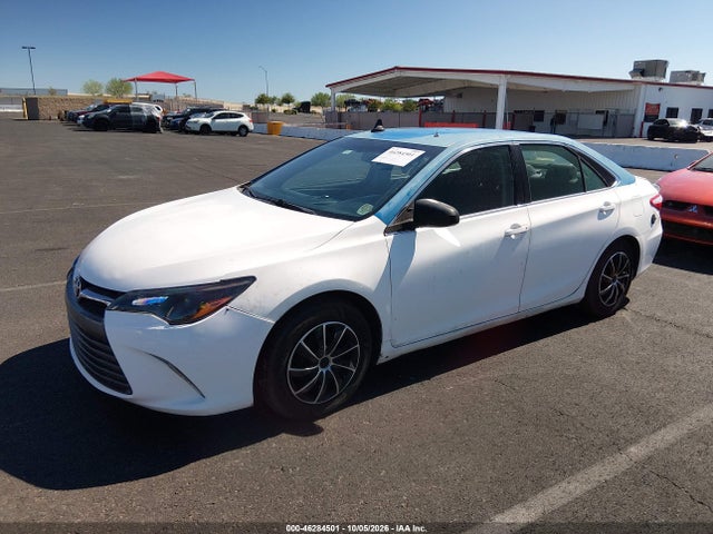 Toyota CAMRY LE 2016 4T4BF1FK0GR530091 Image 2