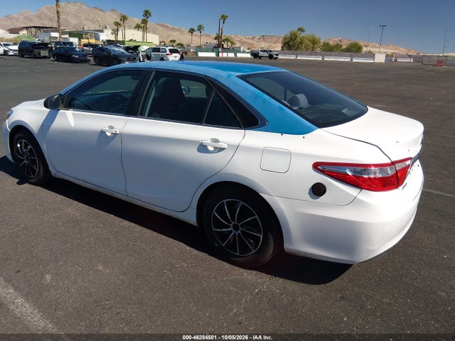 Toyota CAMRY LE 2016 4T4BF1FK0GR530091 Image 3