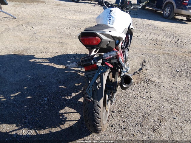Продажа на аукционе авто 2025 Honda Cb750 A, vin: JH2RH2404SK000278, номер лота: 46284556
