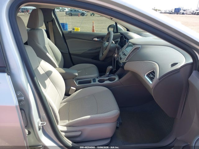 46284568 :رقم المزاد ، 1G1BC5SM7H7212113 vin ، 2017 Chevrolet Cruze Ls Auto مزاد بيع