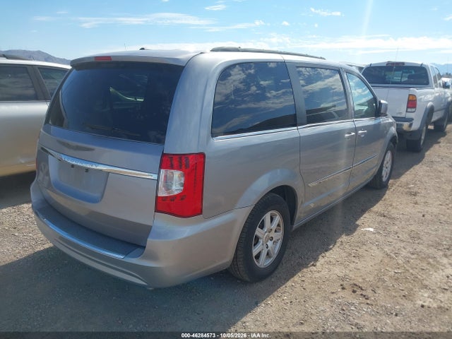 2013 Chrysler Town & Country Touring მანქანა იყიდება აუქციონზე, vin: 2C4RC1BG4DR630484, აუქციონის ნომერი: 46284573