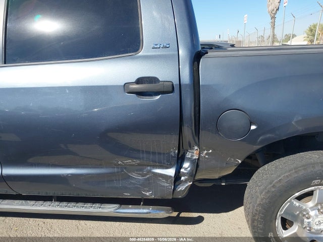 2009 Toyota Tundra Sr5 5.7l V8 მანქანა იყიდება აუქციონზე, vin: 5TFEV54189X070809, აუქციონის ნომერი: 46284809