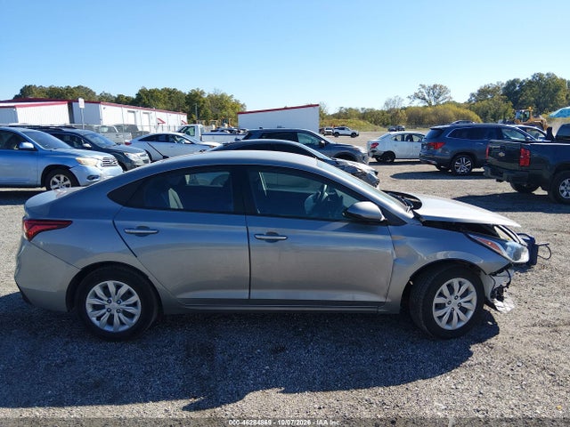 2022 Hyundai Accent Se მანქანა იყიდება აუქციონზე, vin: 3KPC24A64NE181703, აუქციონის ნომერი: 46284869