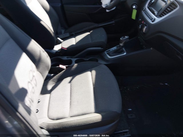 2022 Hyundai Accent Se მანქანა იყიდება აუქციონზე, vin: 3KPC24A64NE181703, აუქციონის ნომერი: 46284869