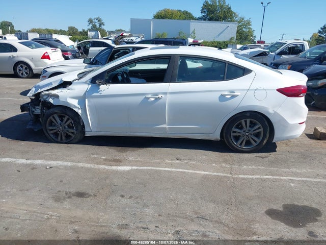 Продажа на аукционе авто 2018 Hyundai Elantra Value Edition, vin: 5NPD84LF6JH275295, номер лота: 46285104