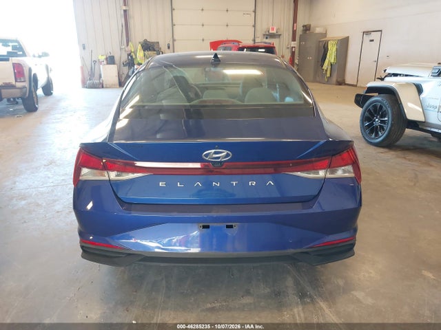 46285235 :رقم المزاد ، 5NPLM4AG2NH073918 vin ، 2022 Hyundai Elantra Sel مزاد بيع