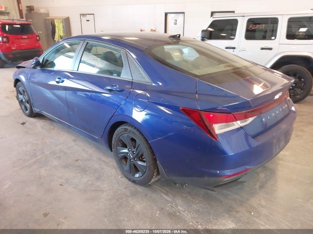 46285235 :رقم المزاد ، 5NPLM4AG2NH073918 vin ، 2022 Hyundai Elantra Sel مزاد بيع