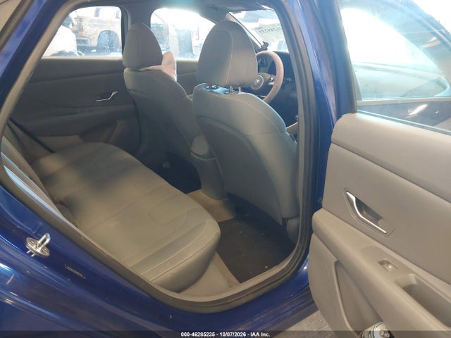 46285235 :رقم المزاد ، 5NPLM4AG2NH073918 vin ، 2022 Hyundai Elantra Sel مزاد بيع