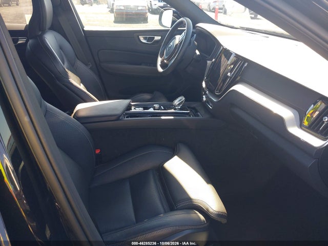 Продажа на аукционе авто 2025 Volvo Xc60 B5 Ultra Black Edition, vin: YV4M12RD5S1029889, номер лота: 46285236