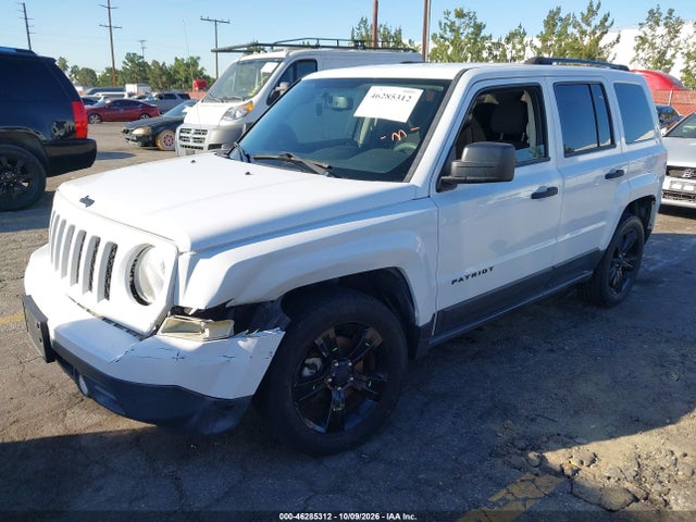 1C4NJPBA1FD377911 Jeep Patriot Altitude Edition