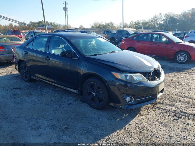 46285340 :رقم المزاد ، 4T1BF1FKXCU034543 vin ، 2012 Toyota Camry Se مزاد بيع