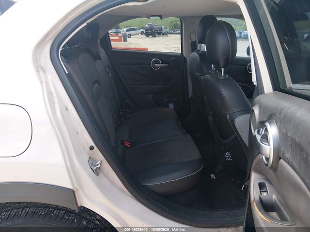 2016 Fiat 500x Lounge მანქანა იყიდება აუქციონზე, vin: ZFBCFXDT6GP342162, აუქციონის ნომერი: 46285402