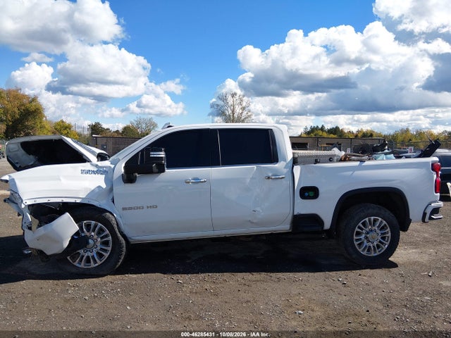 46285431 :رقم المزاد ، 1GC4YREY2NF243861 vin ، 2022 Chevrolet Silverado 2500hd 4wd  Long Bed High Country/4wd  Standard Bed High Country مزاد بيع