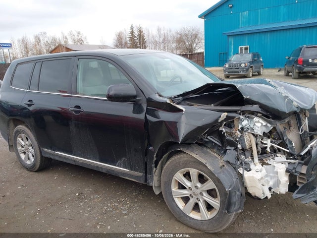 46285496 :رقم المزاد ، 5TDBK3EH7DS236859 vin ، 2013 Toyota Highlander Base V6 مزاد بيع