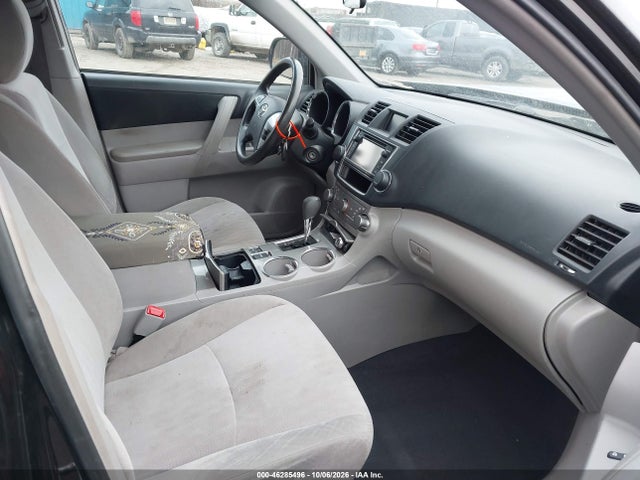 46285496 :رقم المزاد ، 5TDBK3EH7DS236859 vin ، 2013 Toyota Highlander Base V6 مزاد بيع