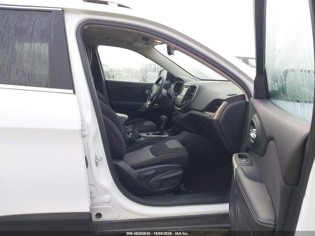 Jeep Cherokee Latitude 4x4 2018 1C4PJMCB5JD528661 Image 5