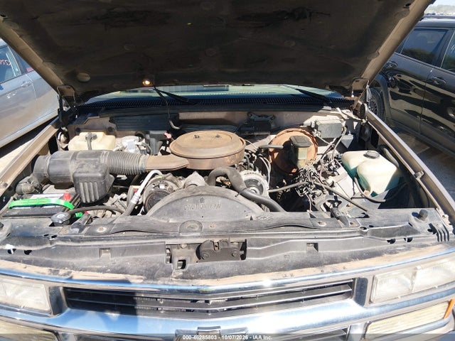 46285803 :رقم المزاد ، 1GNFK16K6PJ355088 vin ، 1993 Chevrolet Suburban K1500 مزاد بيع