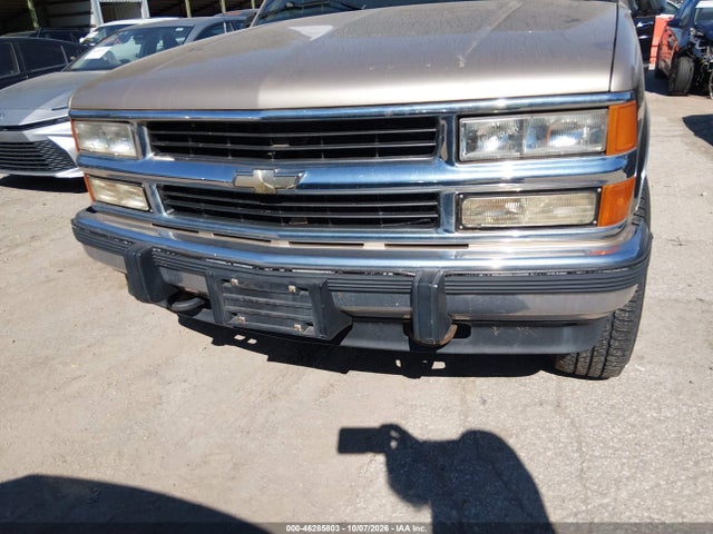 46285803 :رقم المزاد ، 1GNFK16K6PJ355088 vin ، 1993 Chevrolet Suburban K1500 مزاد بيع