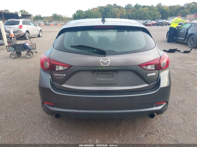 Продаж на аукціоні авто 2018 Mazda Mazda3 5-door Touring, vin: 3MZBN1L3XJM211904, номер лоту: 46285809