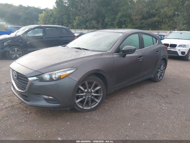 Продаж на аукціоні авто 2018 Mazda Mazda3 5-door Touring, vin: 3MZBN1L3XJM211904, номер лоту: 46285809