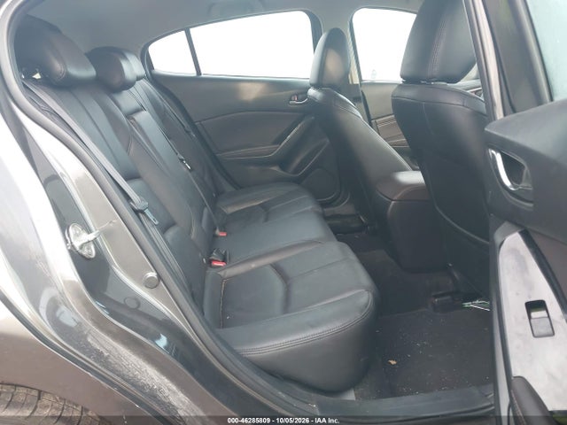 Продаж на аукціоні авто 2018 Mazda Mazda3 5-door Touring, vin: 3MZBN1L3XJM211904, номер лоту: 46285809