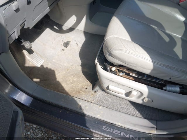 Aukcja sprzedaży 2011 Toyota Sienna Xle V6, vin: 5TDYK3DC9BS012537, numer aukcji: 46285845