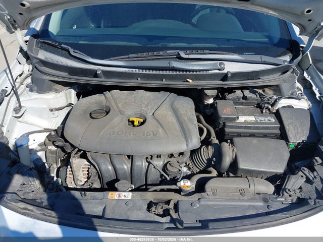 2013 Hyundai Elantra Gt მანქანა იყიდება აუქციონზე, vin: KMHD35LEXDU117267, აუქციონის ნომერი: 46285938